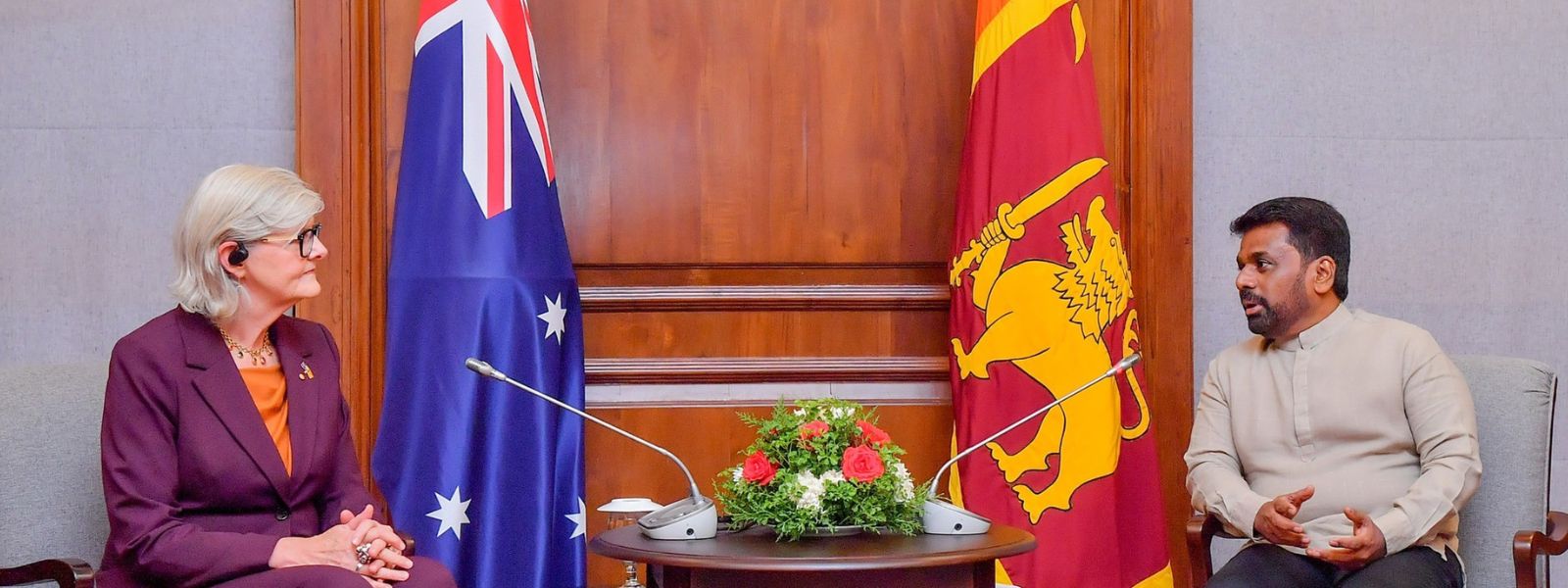 President meets Australian Governor-General